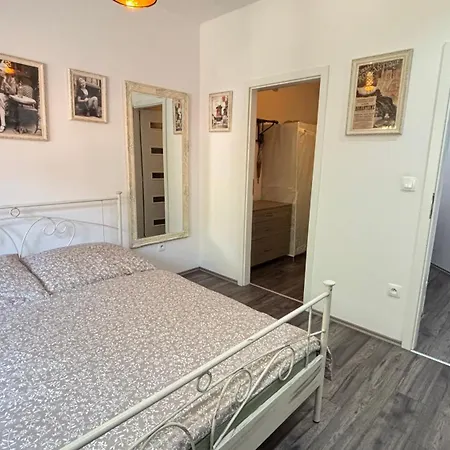 Apartamento Tanny Cozy In - Terrase&free Parking *